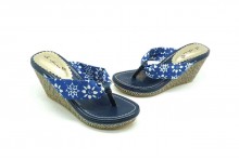 Donna (Blue)